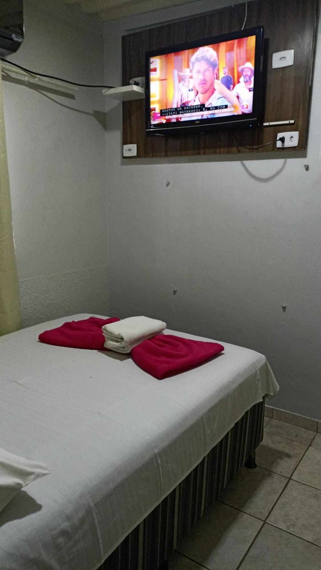 Hotel Entre Rios Paraíso do Tocantins Szoba fotó